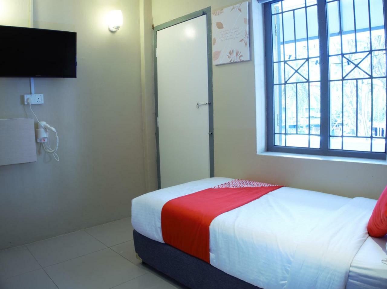 Oyo 90121 Summer House Bed & Cafe Κουάλα Λουμπούρ Εξωτερικό φωτογραφία